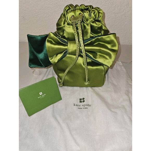 Rare Kate Spade Bombonera Drawstring Pouch Handbag Green Satin With Bow Detail - Picture 1 of 12